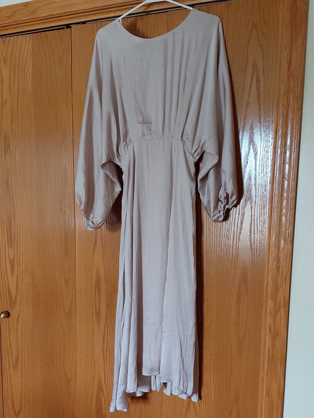 ASTR Light Beige Long Sleeve Midi Dress